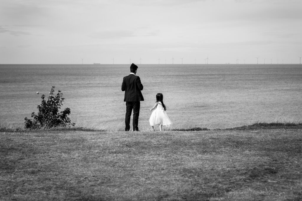 wedding photographer ottawa ontario documentary reportage beach