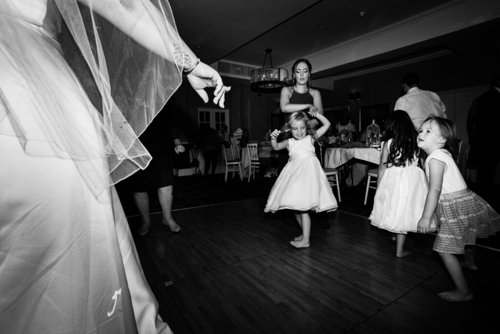 wedding photographer ottawa ontario documentary reportage dance